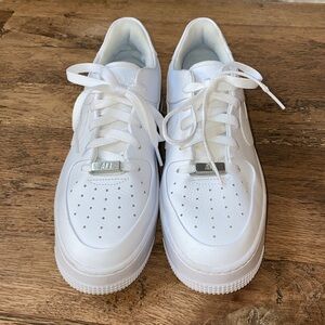 White Platform Air Force 1 Sage Sneakers